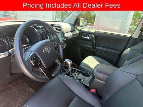 Used 2024 Toyota 4Runner TRD Off-Road Premium w/ Off Road Premium Plus Package AWD/4WD image 3