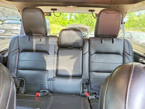 Used 2021 Jeep Wrangler Unlimited Sahara AWD/4WD image 7