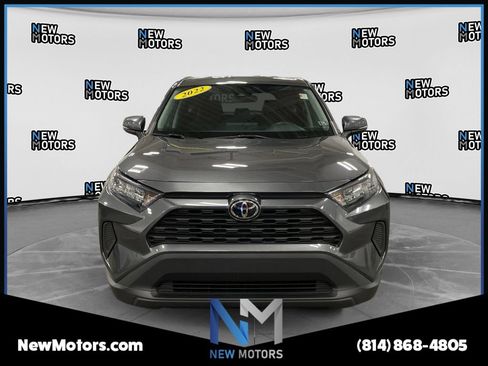 Used 2022 Toyota RAV4 LE AWD/4WD image 8