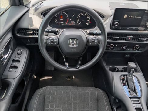 Certified 2024 Honda HR-V LX image 8
