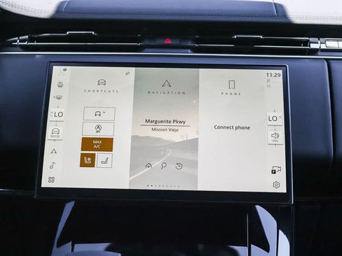 New 2026 Land Rover Range Rover Sport Dynamic SE AWD/4WD image 13
