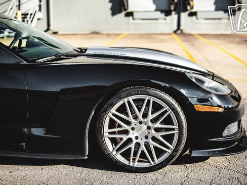 Used 2006 Chevrolet Corvette Coupe image 38