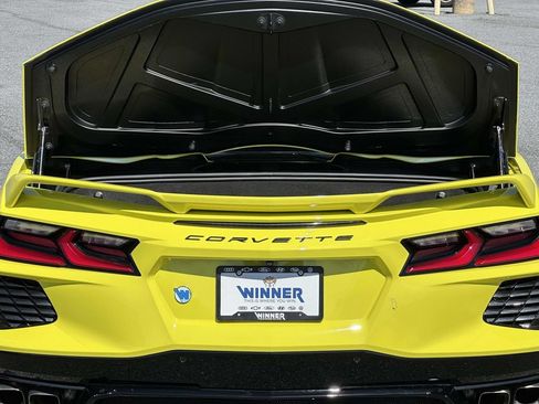 Used 2023 Chevrolet Corvette Stingray Convertible w/ Z51 Performance Package RWD image 10