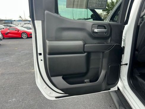 Used 2026 Chevrolet Silverado 1500 Custom w/ Turbomax Blackout Package image 15