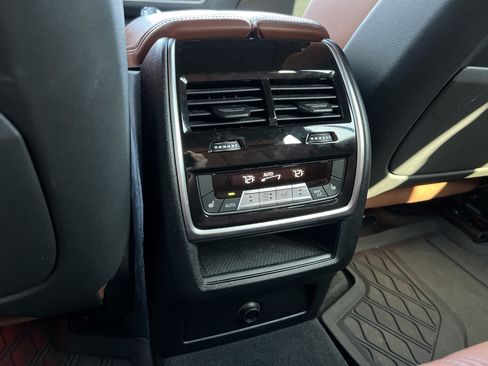 Used 2021 BMW X5 M50i w/ Executive Package AWD/4WD image 41