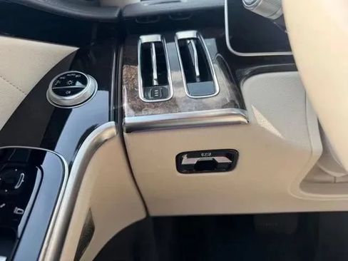 Used 2022 Mercedes-Benz S 500 4MATIC w/ 3D Technology Package image 24