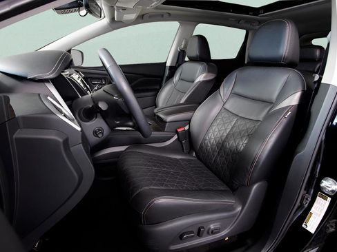 Used 2024 Nissan Murano Platinum image 11