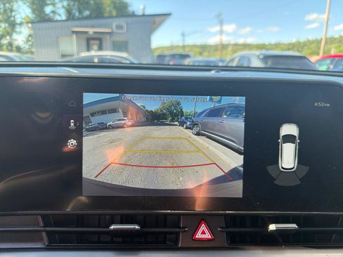 Used 2023 Kia Sportage EX FWD image 27