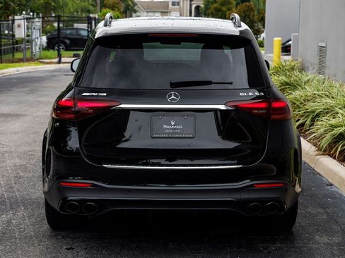 Used 2025 Mercedes-Benz GLE 53 AMG 4MATIC image 4