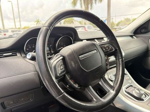 Used 2016 Land Rover Range Rover Evoque SE AWD/4WD image 24