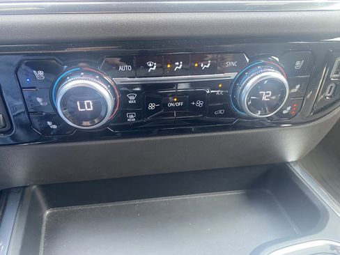 Used 2023 GMC Sierra 1500 SLT AWD/4WD image 25