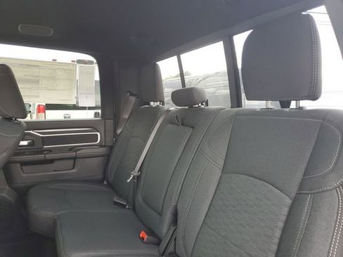 New 2026 RAM 2500 Big Horn AWD/4WD image 13