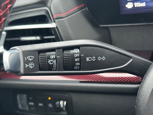 Used 2026 Chevrolet Traverse RS image 25