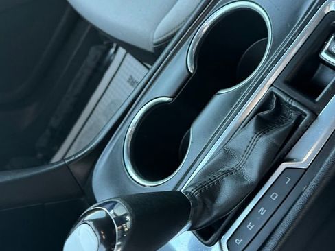 Used 2019 Chevrolet Equinox LT image 30