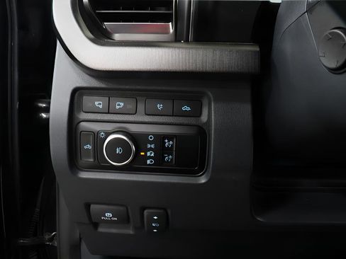 Used 2023 Ford F250 Platinum AWD/4WD image 19