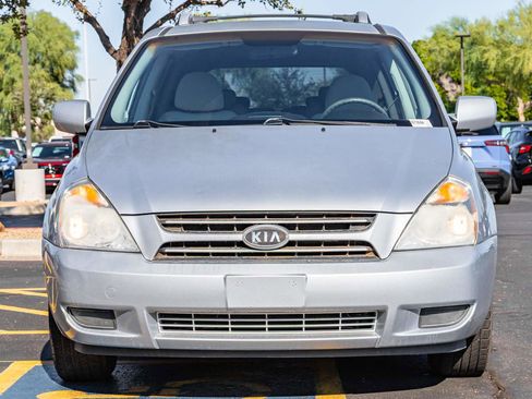 Used 2007 Kia Sedona w/ Convenience Pkg image 4