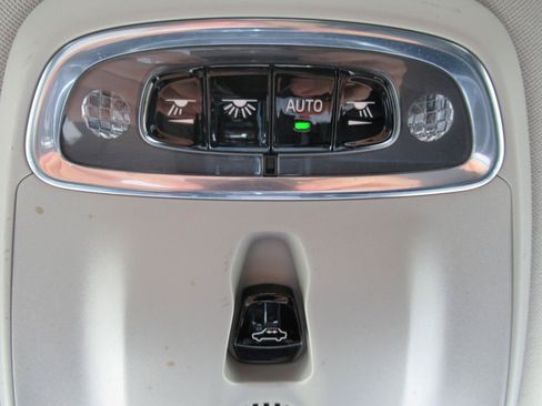 Used 2021 Volvo S60 T5 Momentum FWD image 30