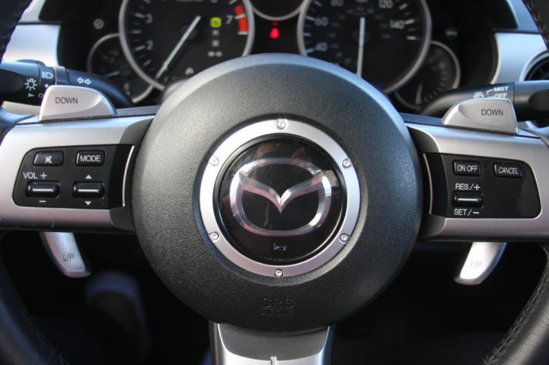 Used 2010 MAZDA MX-5 Miata Touring RWD image 40