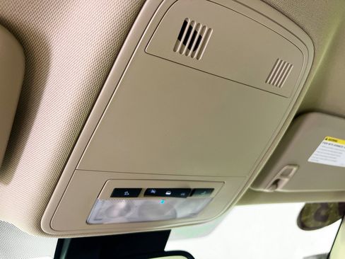 Used 2015 Buick Regal image 22