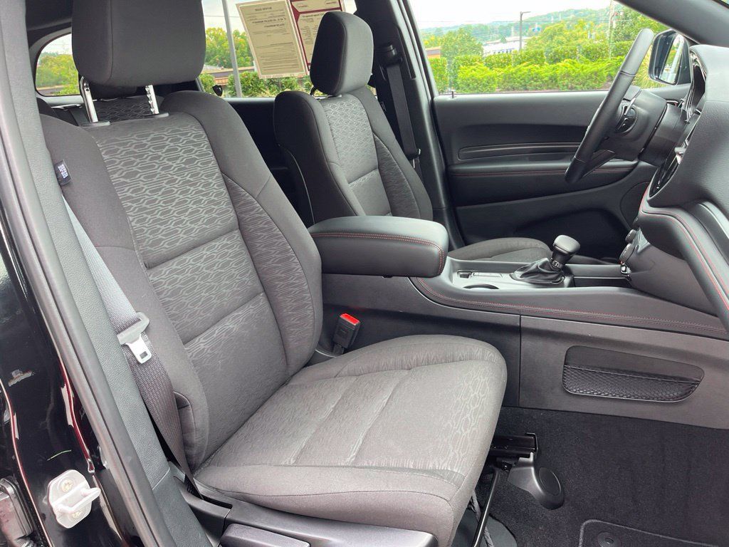 Used 2027 Dodge Durango GT w/ Blacktop Package AWD/4WD image 28