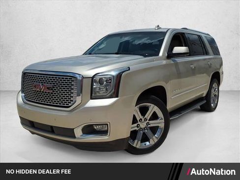 Used 2017 GMC Yukon Denali AWD/4WD image 1