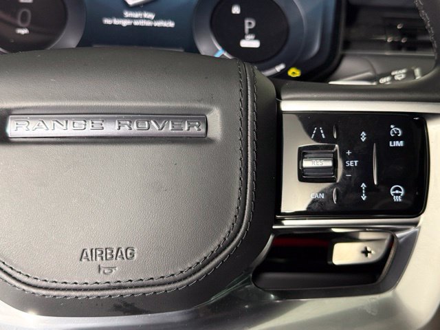 Used 2025 Land Rover Range Rover SE AWD/4WD image 31