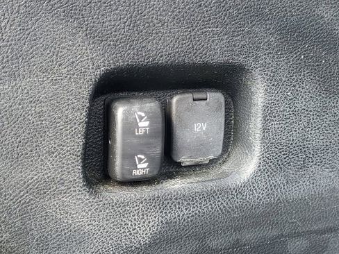 Used 2020 Ford Edge Titanium image 8