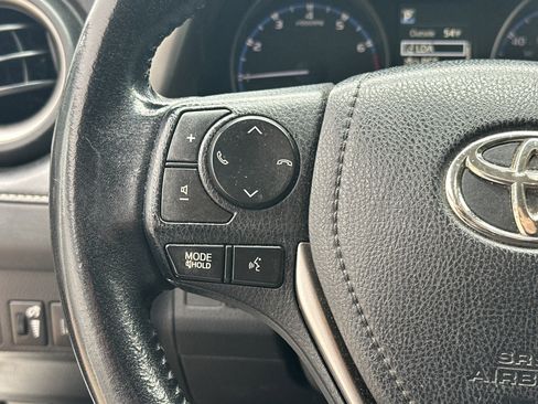 Used 2017 Toyota RAV4 XLE FWD image 18