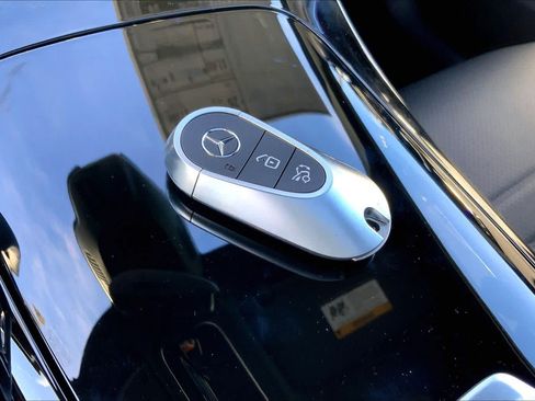 Used 2026 Mercedes-Benz GLC 300 4MATIC image 21