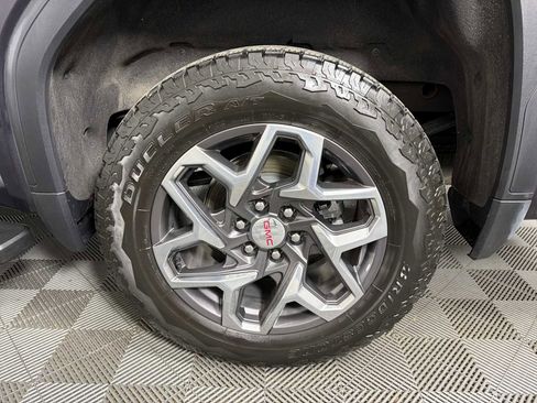 Used 2024 GMC Sierra 1500 SLT w/ SLT Premium Plus Package image 17