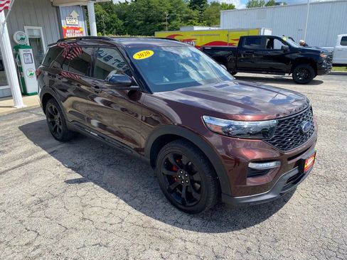Used 2020 Ford Explorer ST w/ ST Street Pack image 10