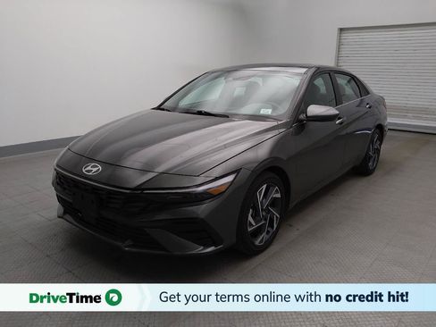 Used 2025 Hyundai Elantra SEL FWD image 1