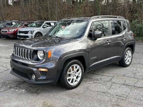 Used 2020 Jeep Renegade Latitude w/ Safety & Security Group II image 2