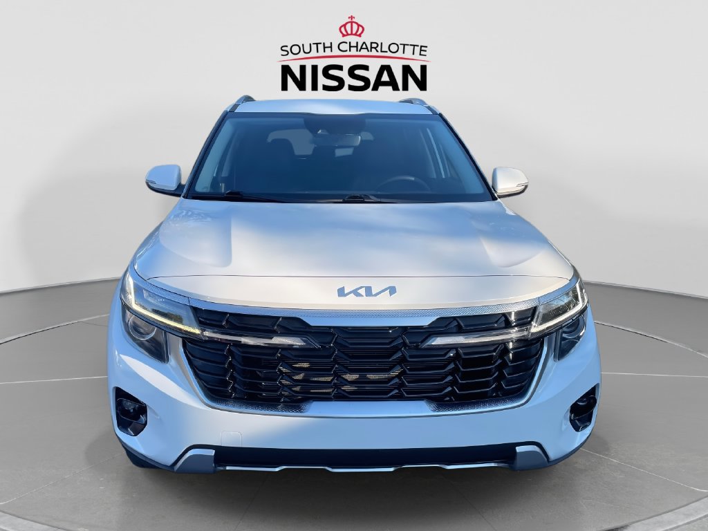 Used 2025 Kia Seltos S AWD/4WD image 2
