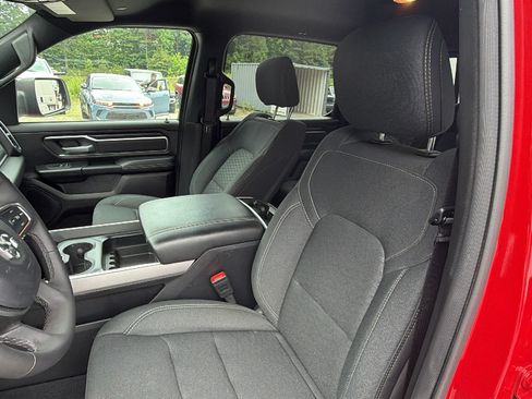 Used 2025 RAM 1500 Big Horn AWD/4WD image 17