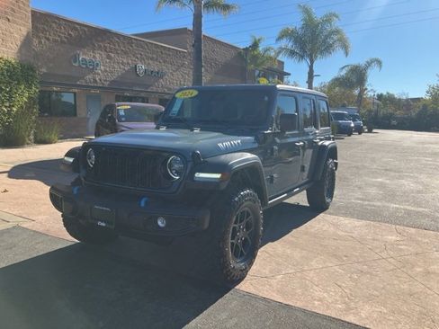 Used 2024 Jeep Wrangler Unlimited image 6