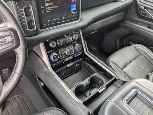 Used 2022 GMC Yukon XL Denali w/ Max Trailering Package AWD/4WD image 12