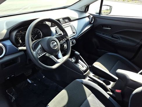 Used 2025 Nissan Versa SV image 13