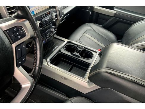 Used 2019 Ford F350 Platinum w/ Platinum Ultimate Package image 18