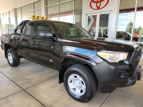 Used 2022 Toyota Tacoma SR RWD image 4