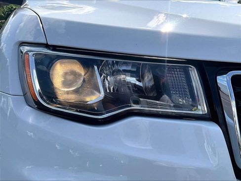 Used 2020 Jeep Grand Cherokee Limited AWD/4WD image 33