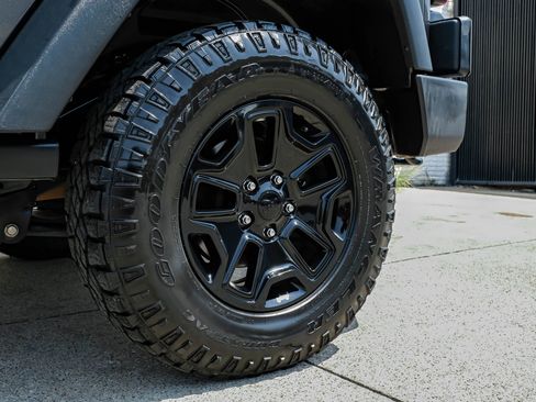 Used 2016 Jeep Wrangler Sport image 44