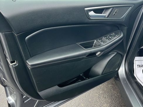 Used 2024 Ford Edge SE w/ Black Appearance Package AWD/4WD image 19