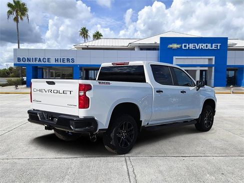 New 2026 Chevrolet Silverado 1500 Custom Trail Boss w/ Turbomax Blackout Package image 4