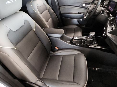 Used 2026 Chevrolet Trax ACTIV image 31