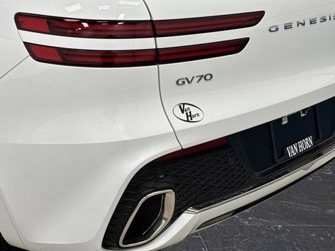 Used 2025 Genesis GV70 2.5T w/ Select Package image 33
