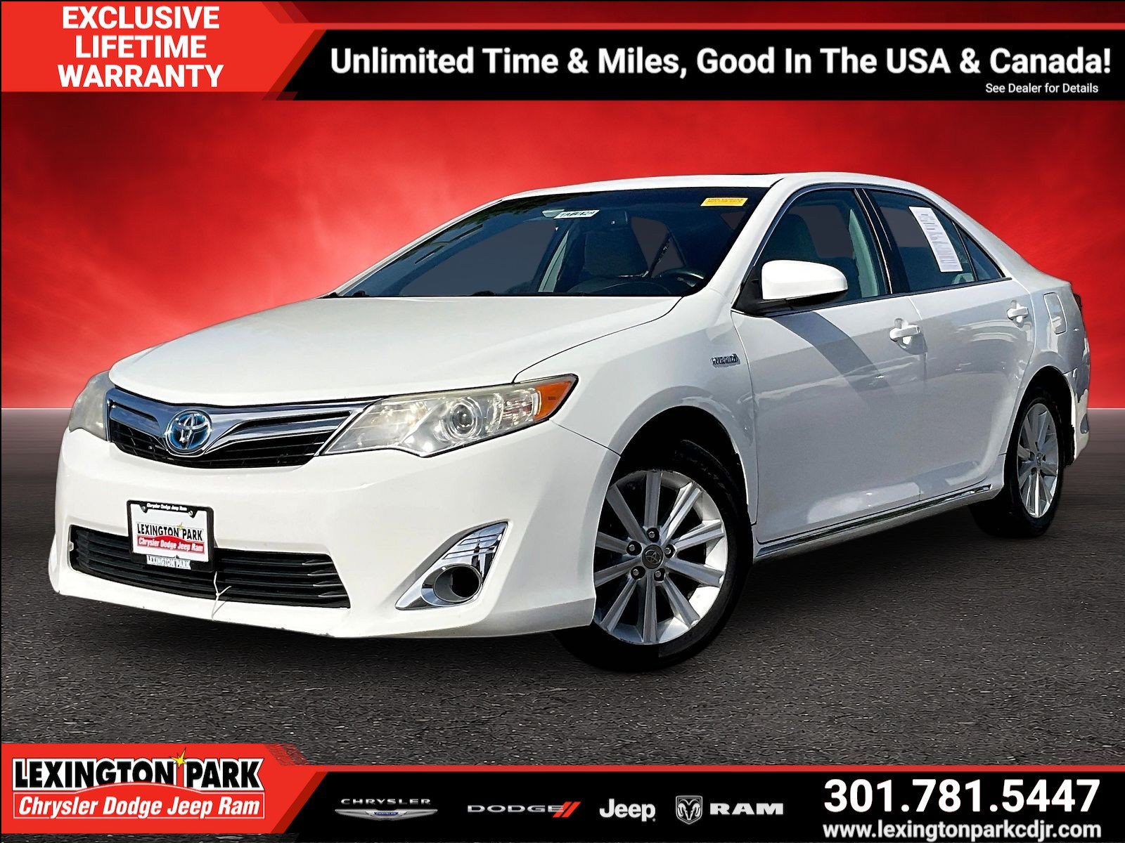 Used 2012 Toyota Camry XLE w/ Leather Pkg FWD image 3