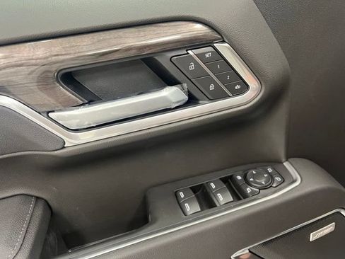 New 2026 Chevrolet Silverado 1500 LTZ w/ LTZ Premium Package AWD/4WD image 15