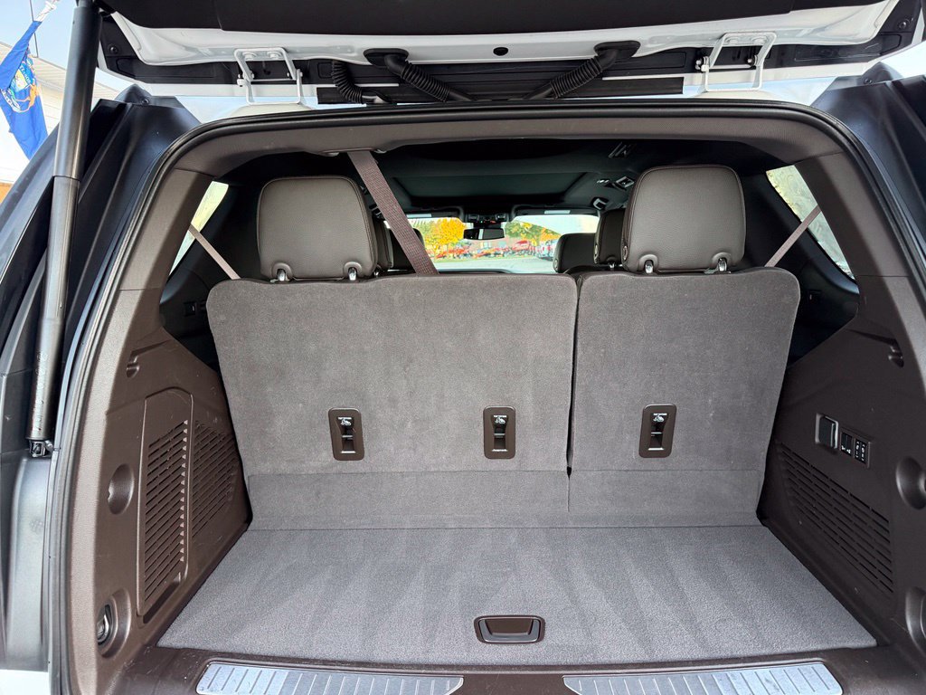 Certified 2023 GMC Yukon Denali AWD/4WD image 9