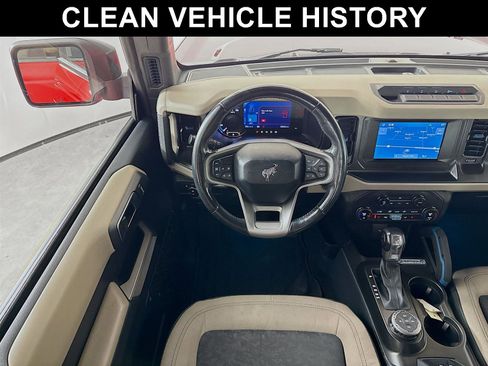 Used 2021 Ford Bronco Wildtrak image 2